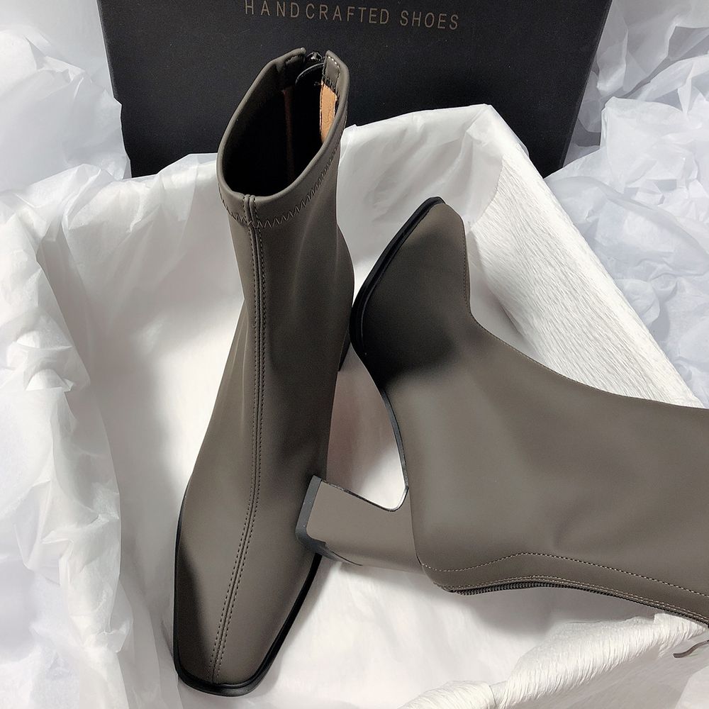 Thick Heeled Matte Boots