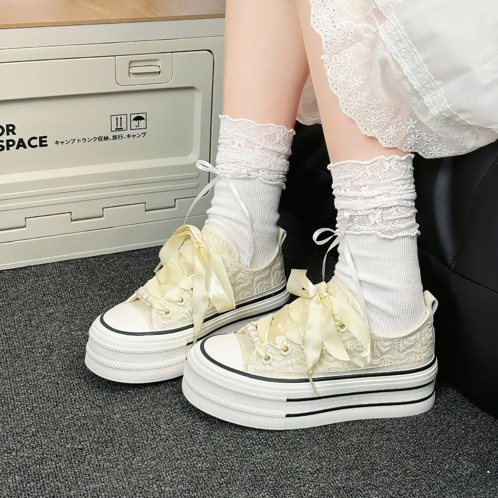 Trendy thick heeled sneakers