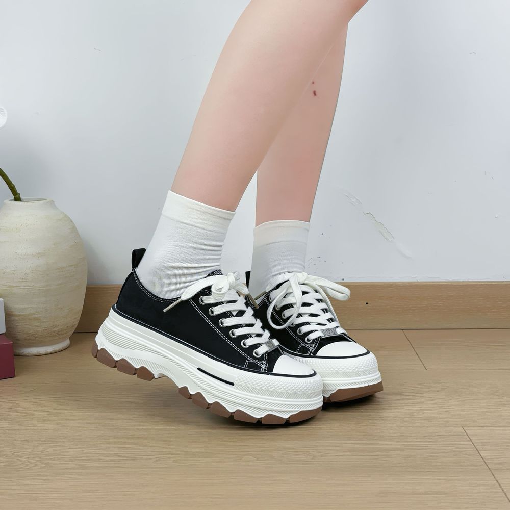 High Heeled Canvas Sneakers