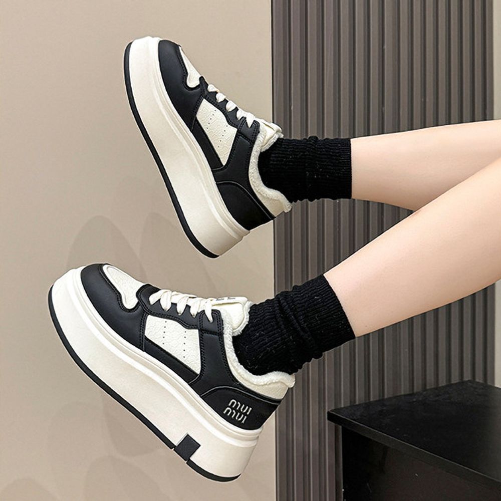 Thick Soled Casual Sneakers