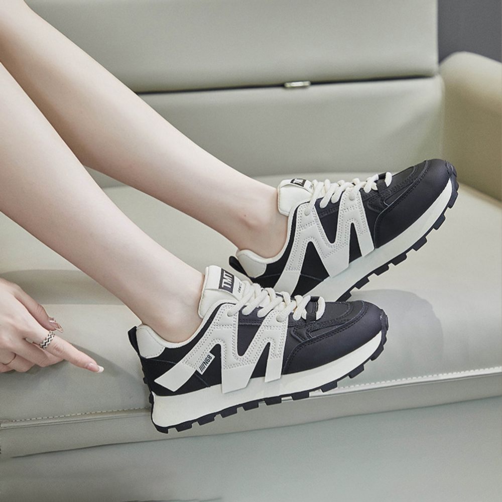 Thick Soled Casual Sneakers