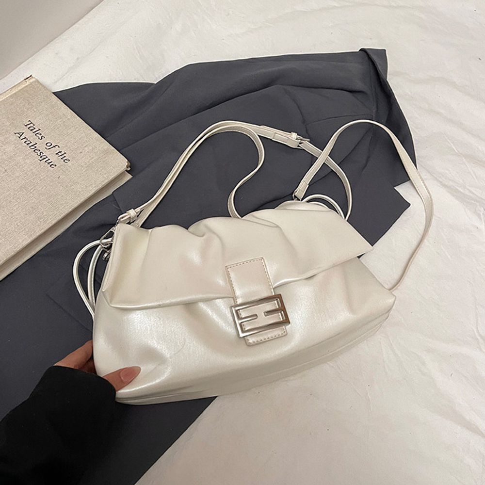 Large Capacity Messenger Bag