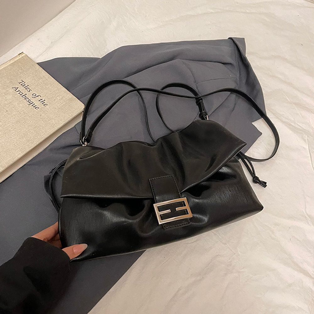 Large Capacity Messenger Bag