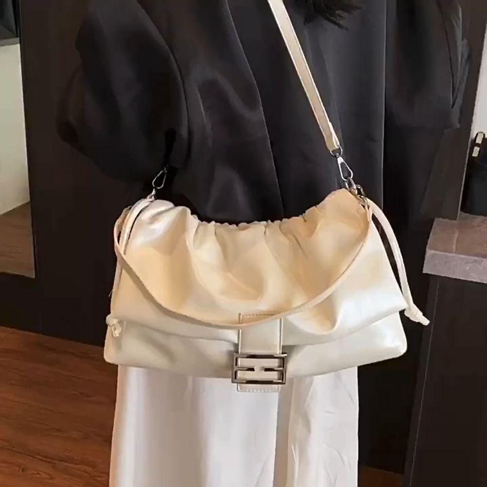 Large Capacity Messenger Bag