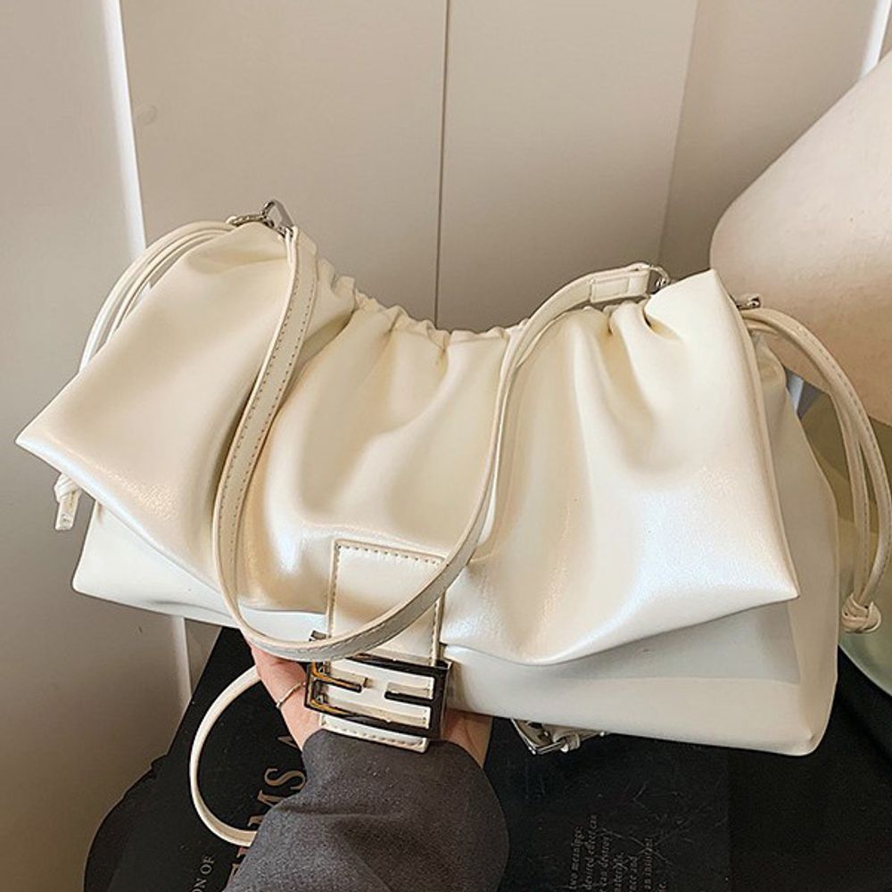 Large Capacity Messenger Bag