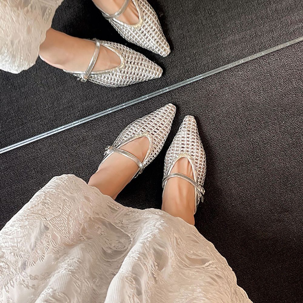 Mid-Heel Pointed Slipper