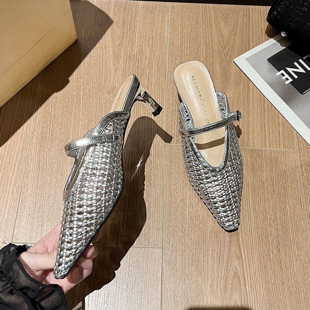 Mid-Heel Pointed Slipper