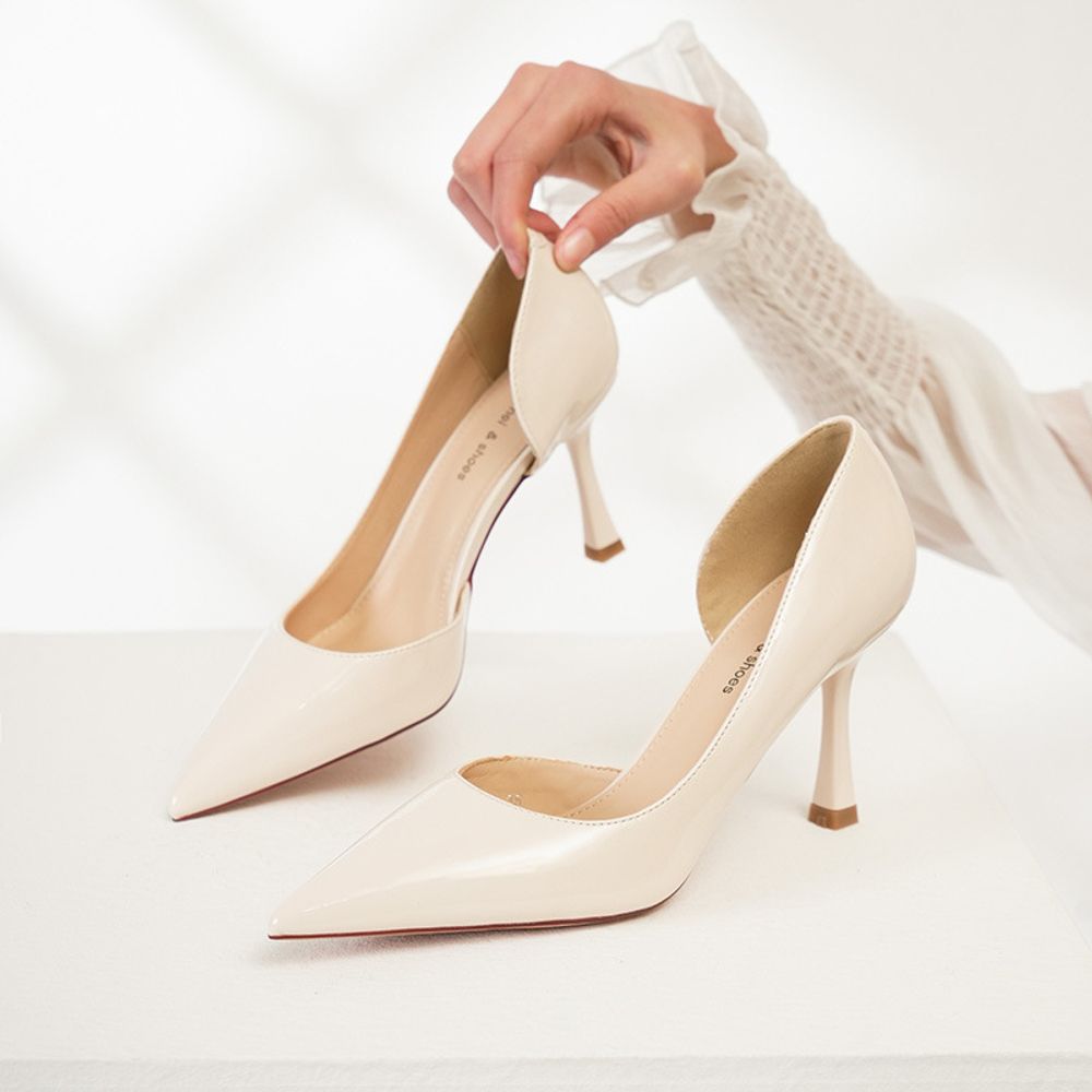 Side-Hollow Pointed  Stiletto Heel