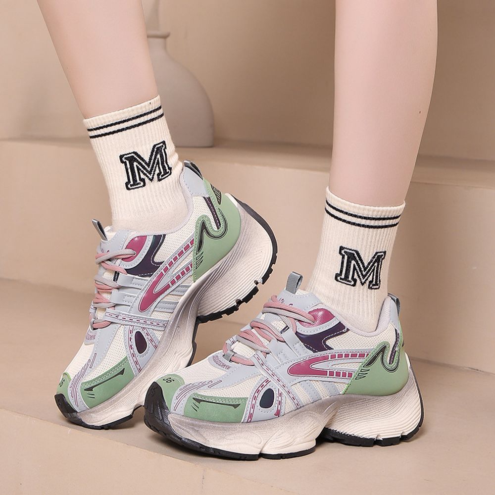 Breathable Mesh Sports Shoes