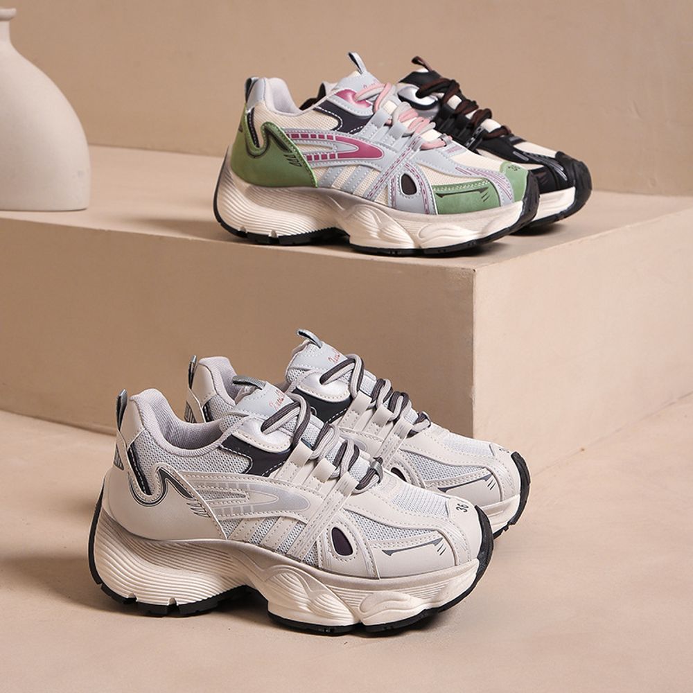 Breathable Mesh Sports Shoes