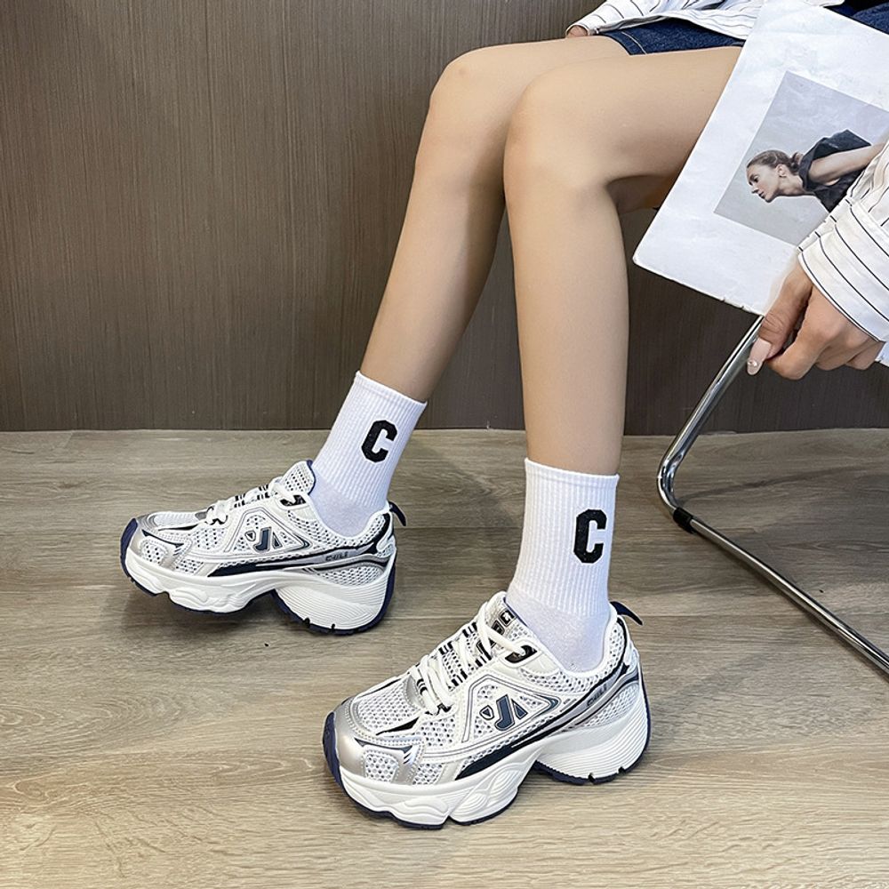 Breathable Mesh Sports Shoes