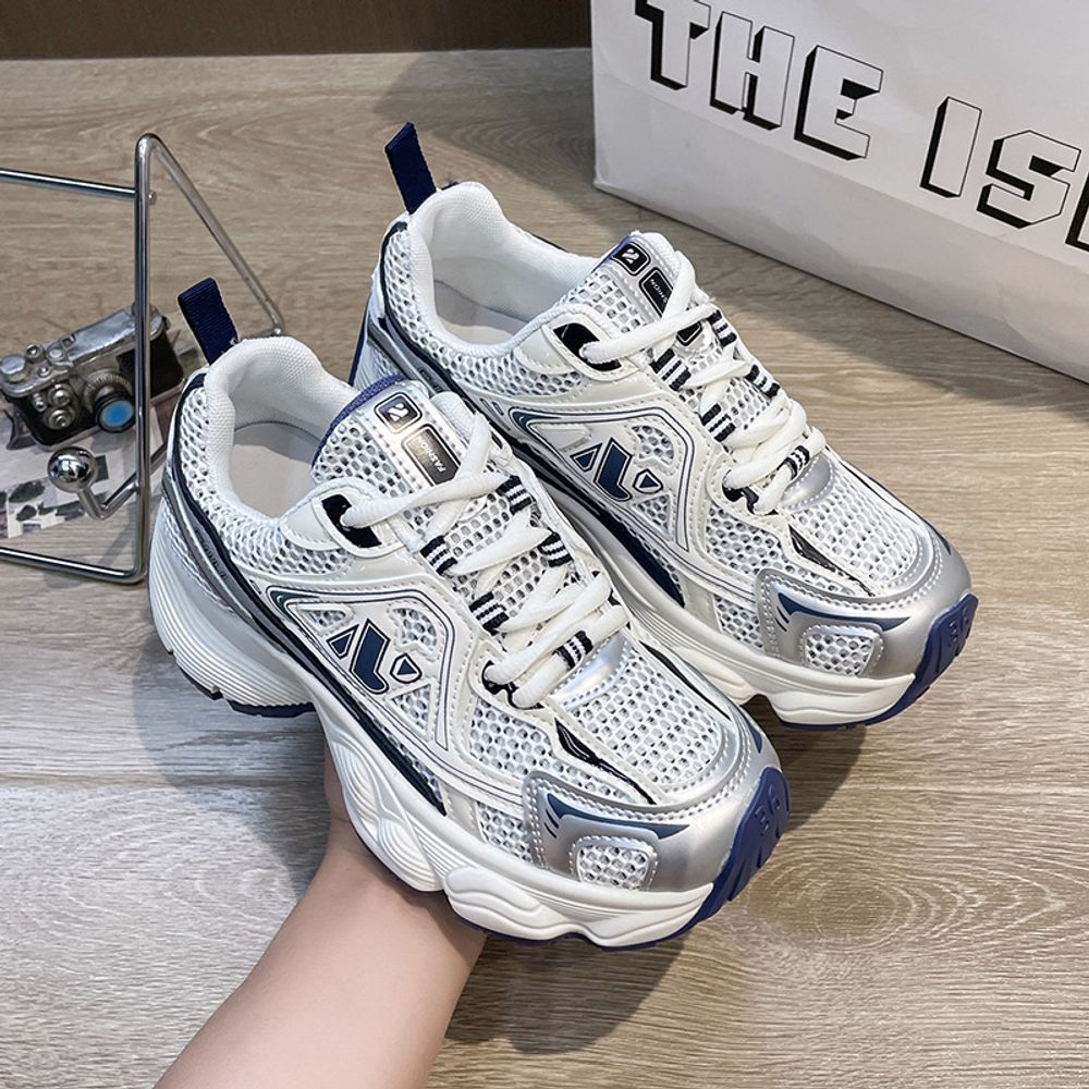 Breathable Mesh Sports Shoes
