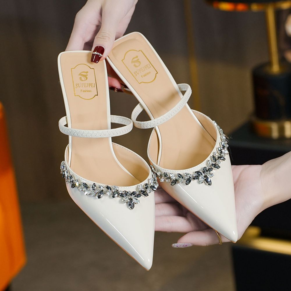 Rhinestone top Pointed Sandals