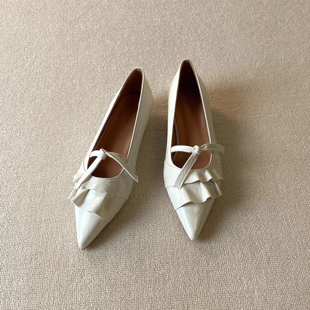 Elegant Design Flat Shoes