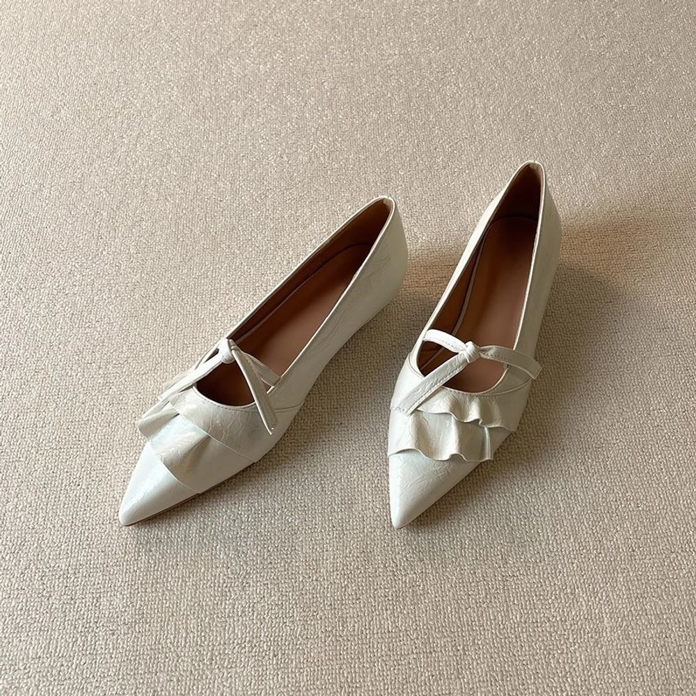Elegant Design Flat Shoes