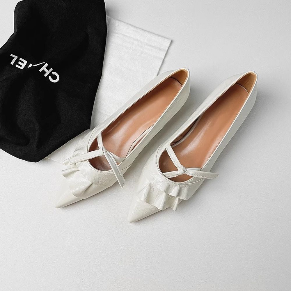 Elegant Design Flat Shoes