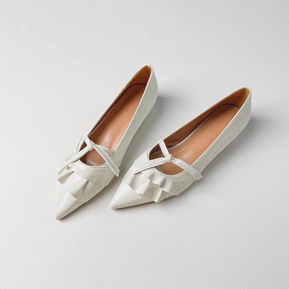 Elegant Design Flat Shoes