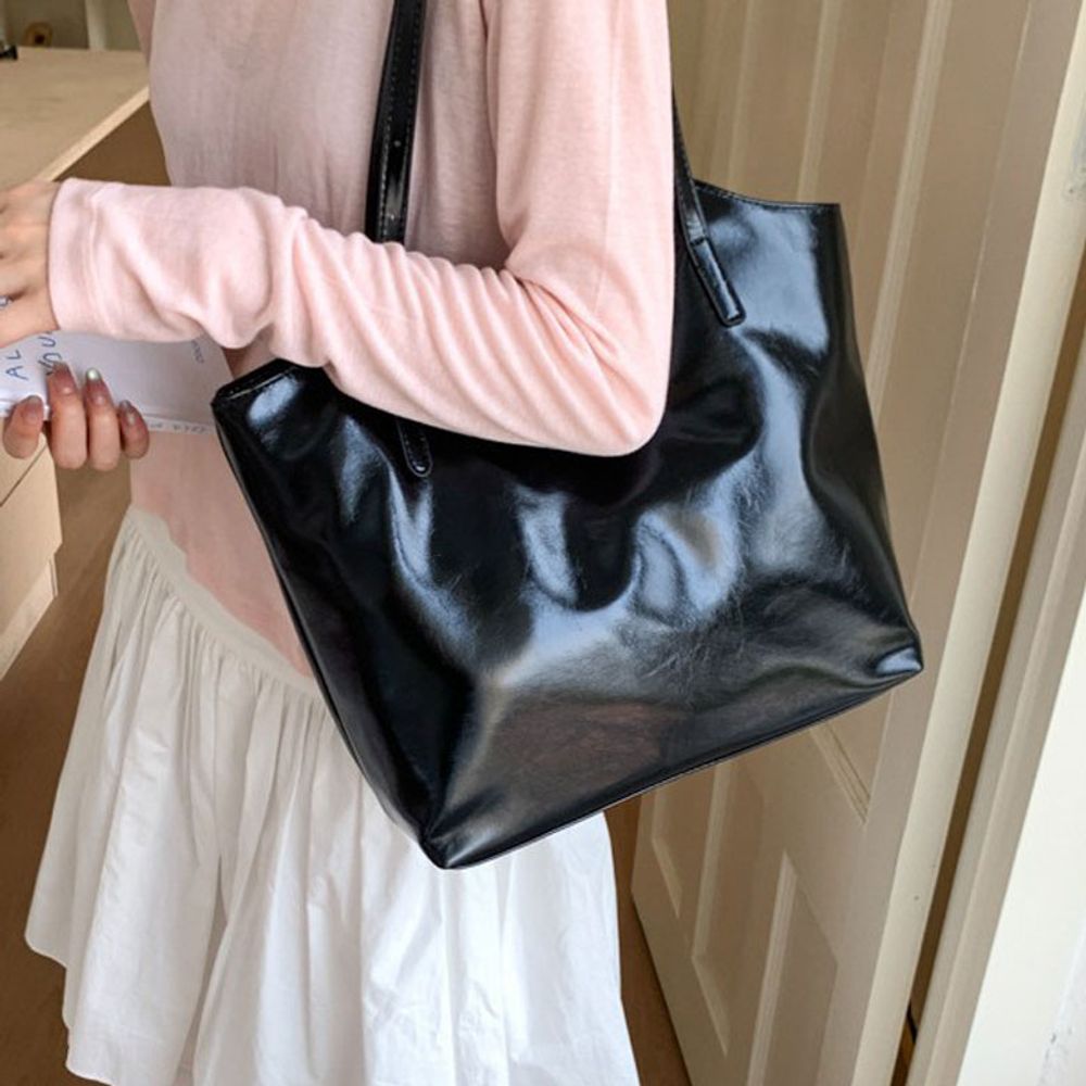 Large Capacity Tote Bag