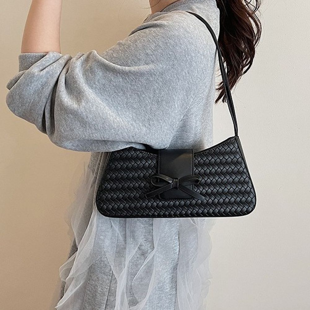 Trendy Underarm Bag