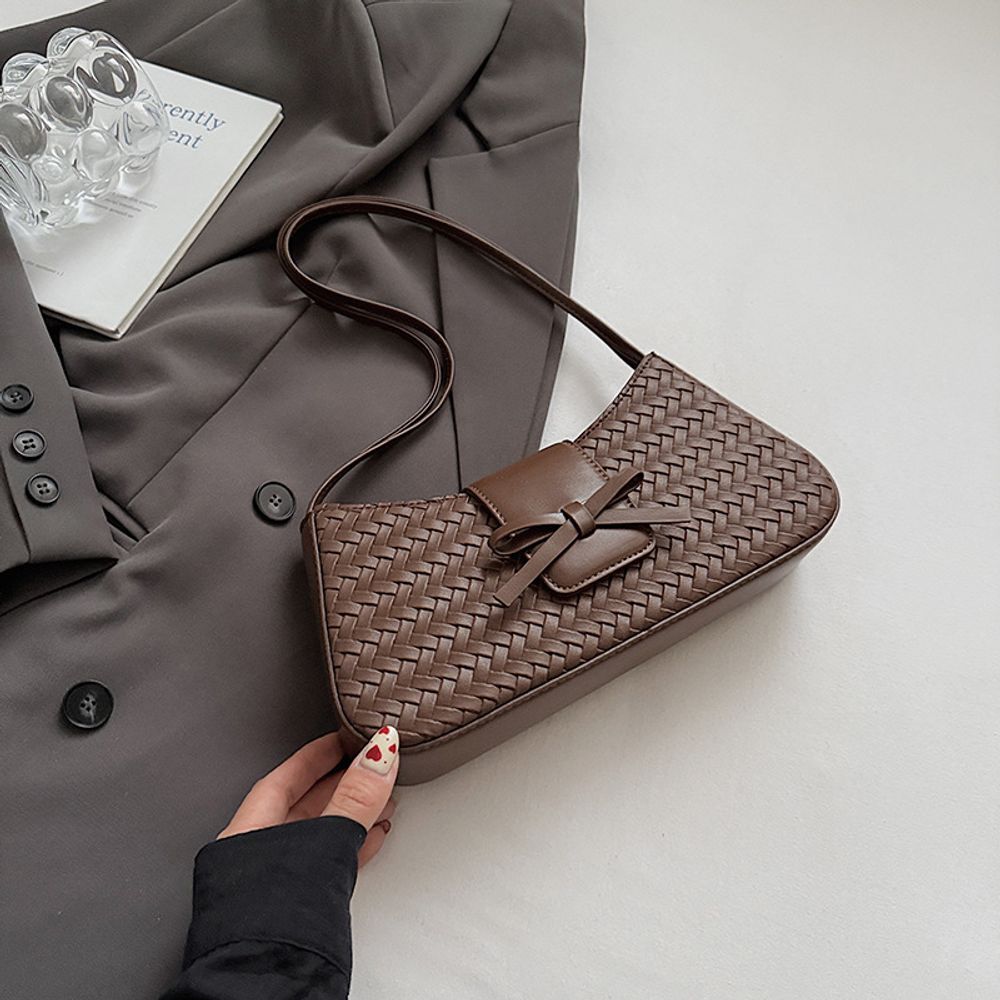 Trendy Underarm Bag