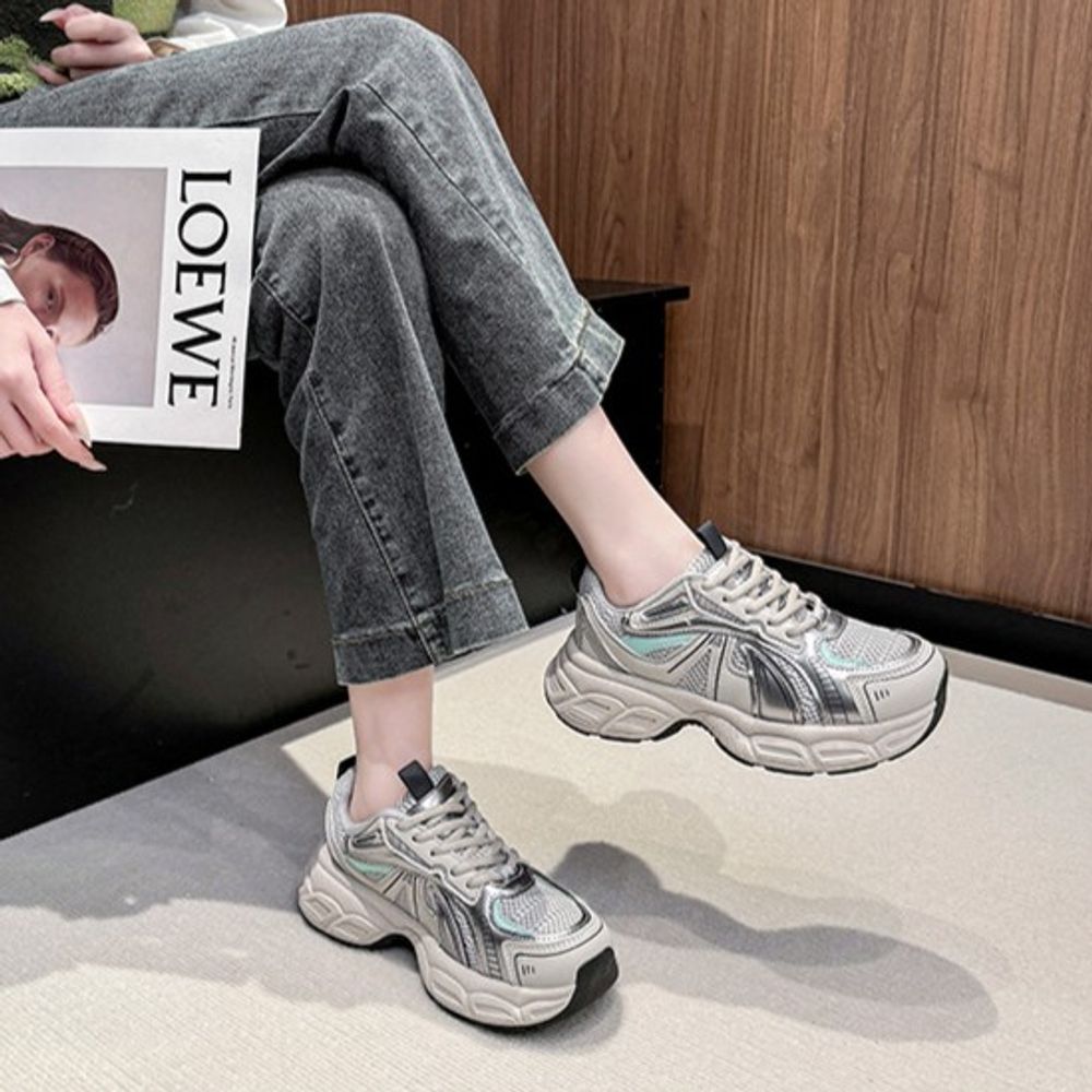 Breathable Mesh Sports Shoes