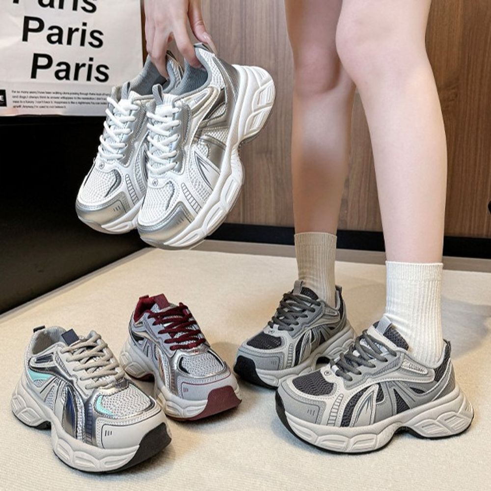 Breathable Mesh Sports Shoes