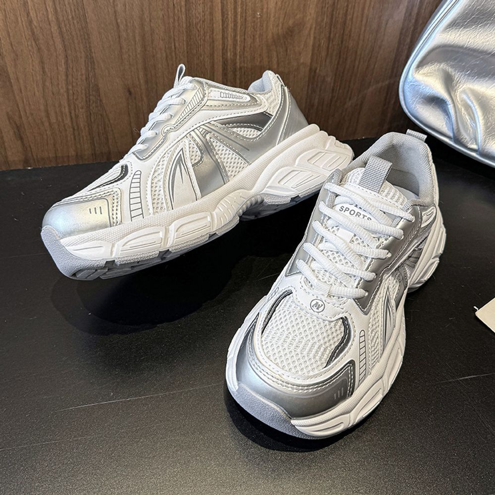 Breathable Mesh Sports Shoes