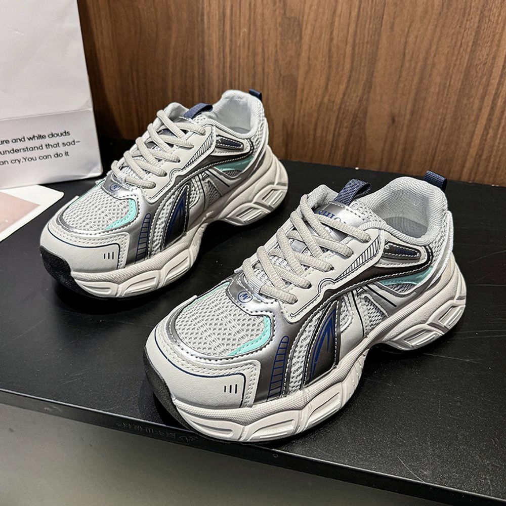 Breathable Mesh Sports Shoes