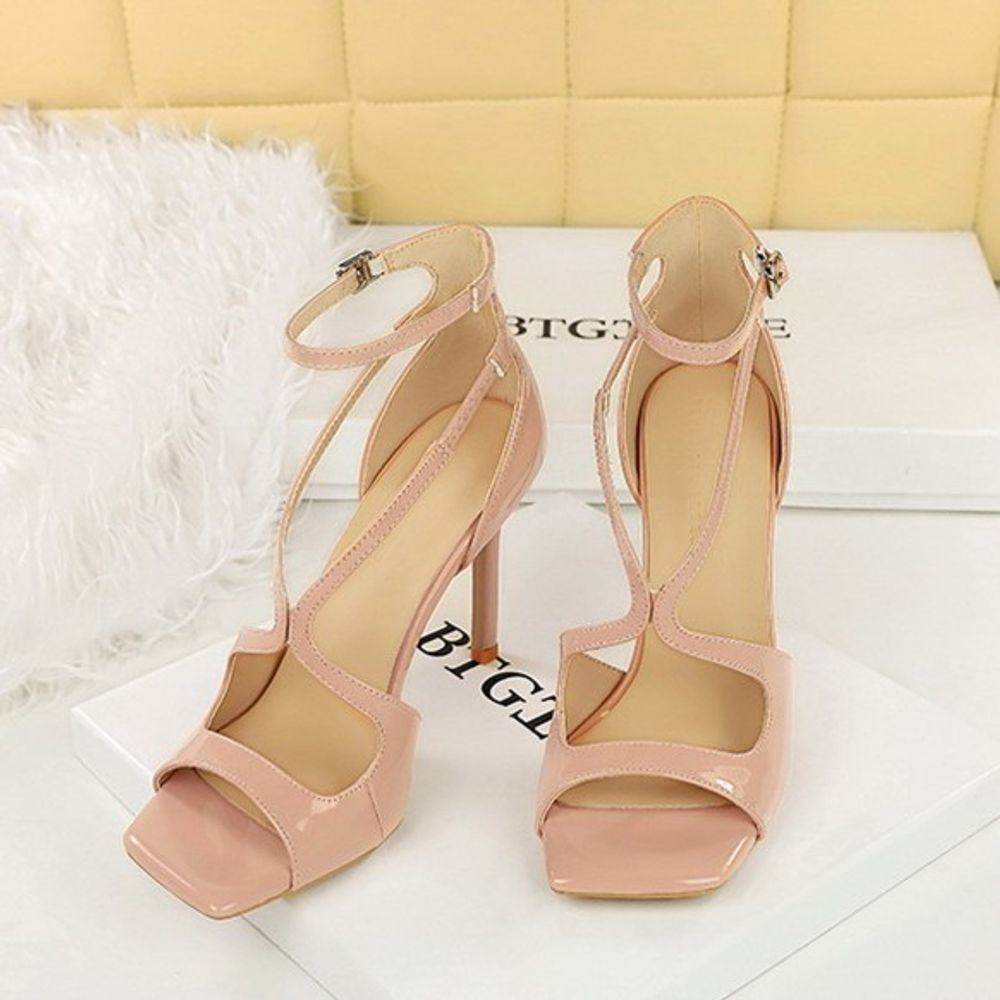 Square Head Strappy Sandals