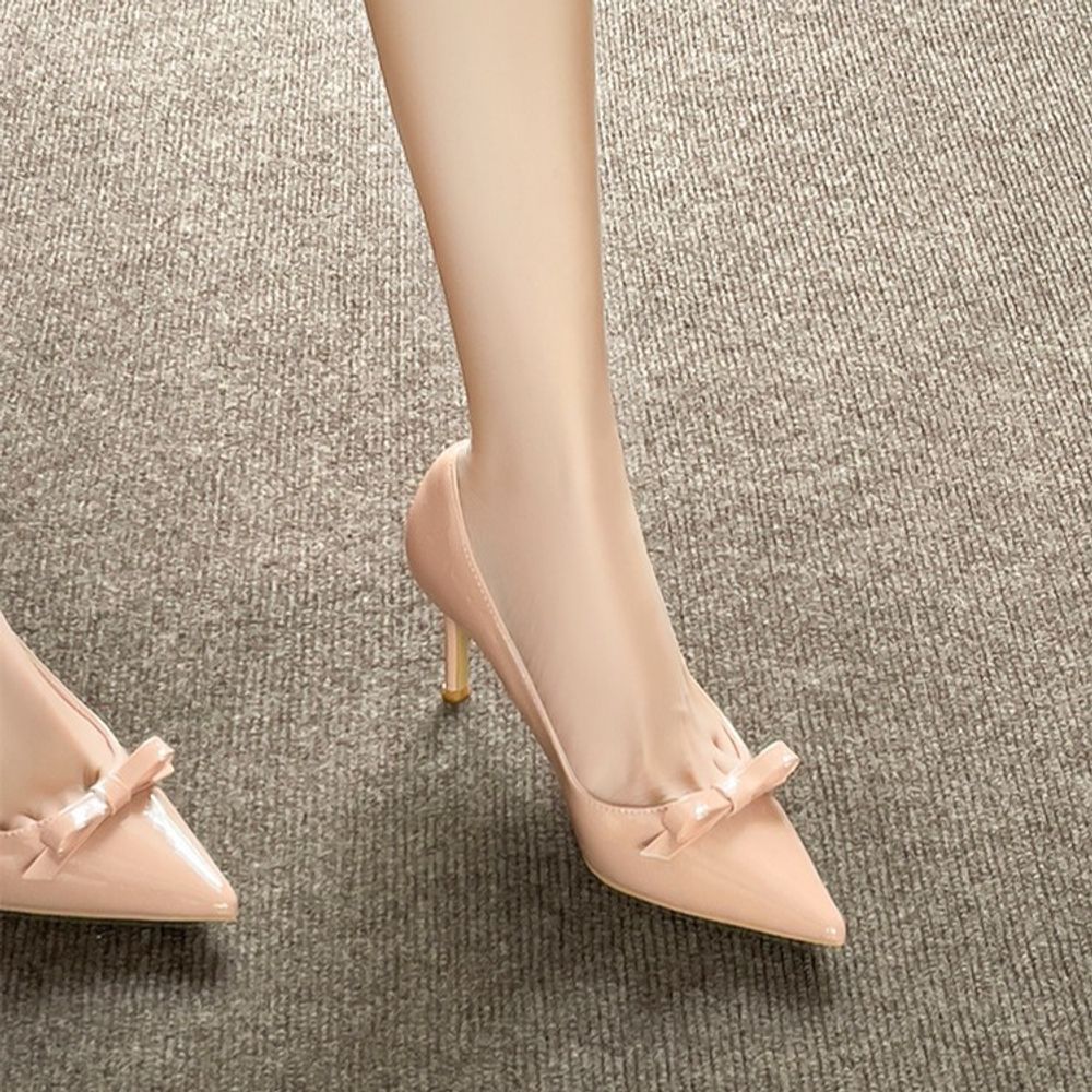 Bow top Pointed heels