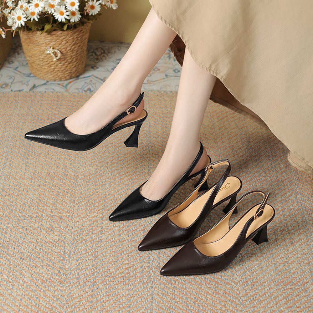 Pointed toe Slingback Heels
