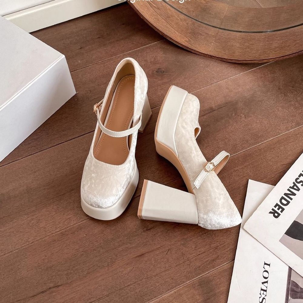 Platform Mary Jane Shoe