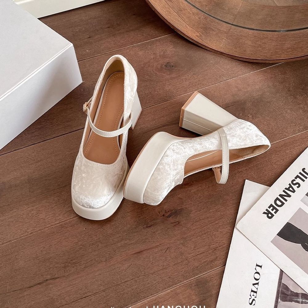 Platform Mary Jane Shoe
