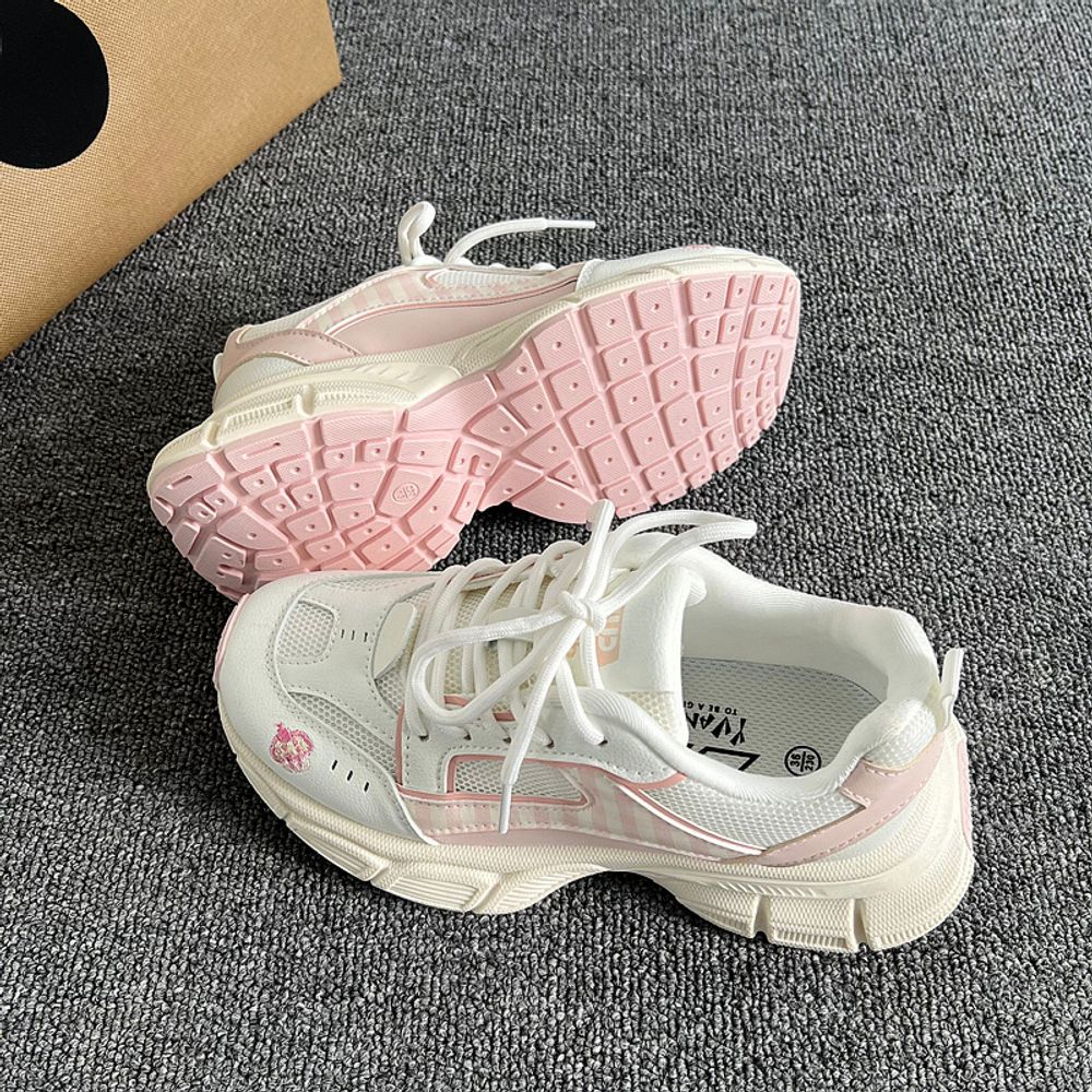 Breathable Mesh Sports Shoes