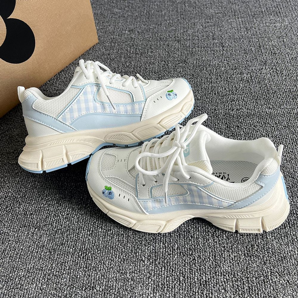 Breathable Mesh Sports Shoes