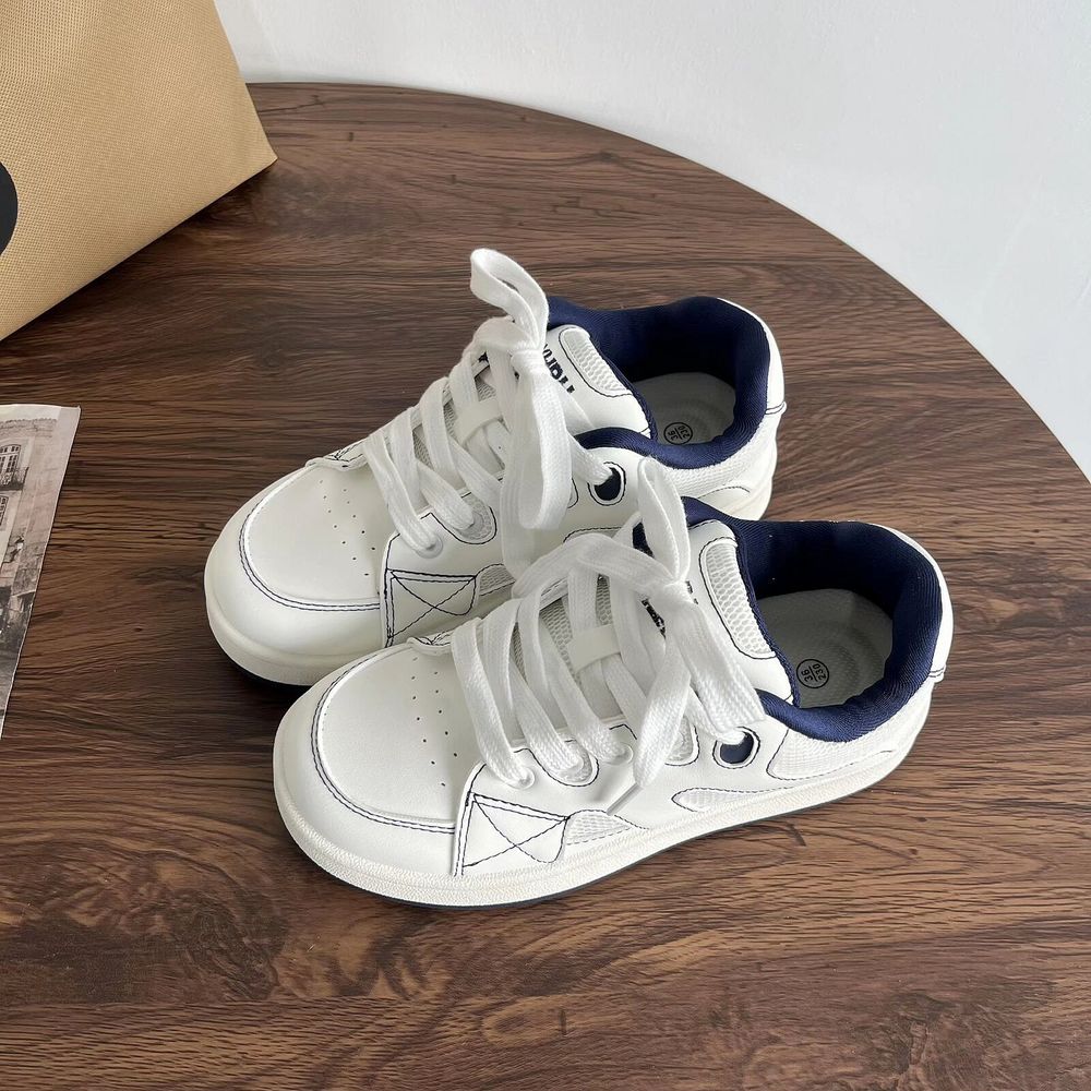 Trendy Casual Sneakers