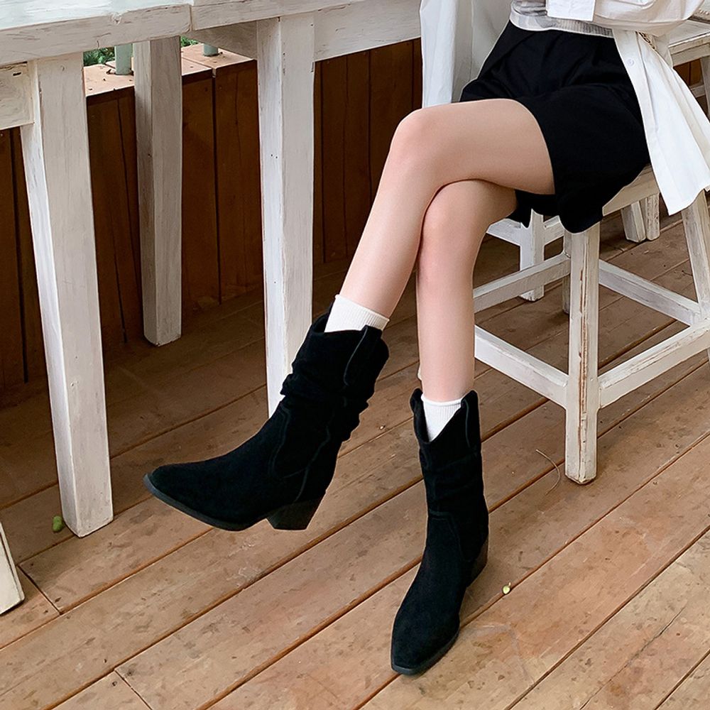 Sued Top Ankle Boots