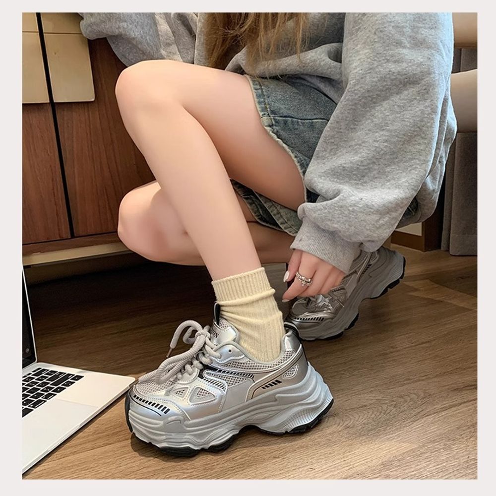 Thick Soled Casual Sneakers