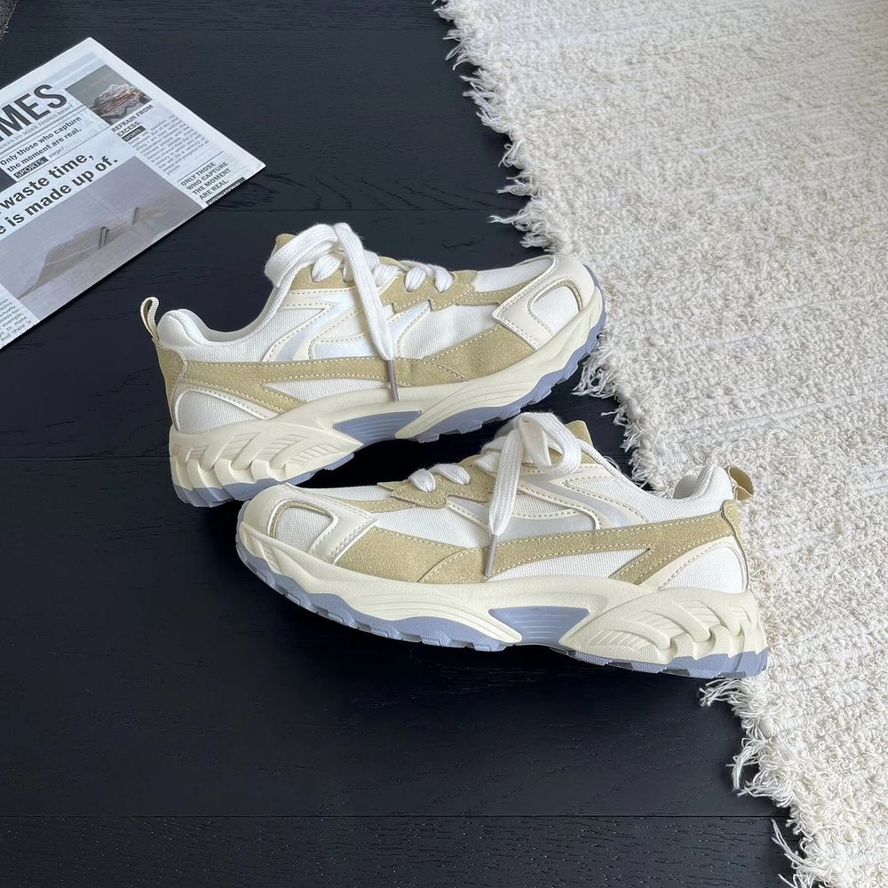 Breathable Sports Shoes