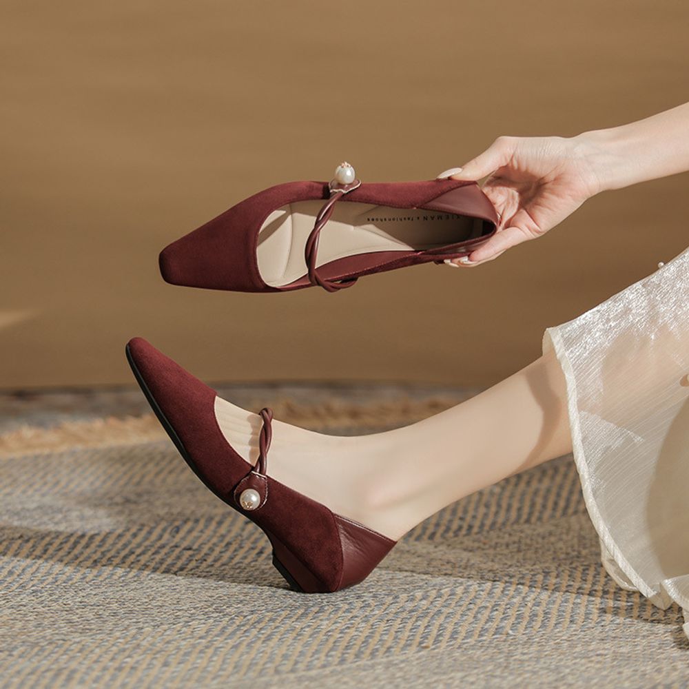 Pearl Strap Flat Shoes