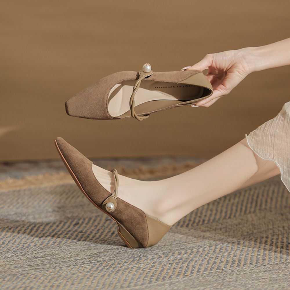 Pearl Strap Flat Shoes