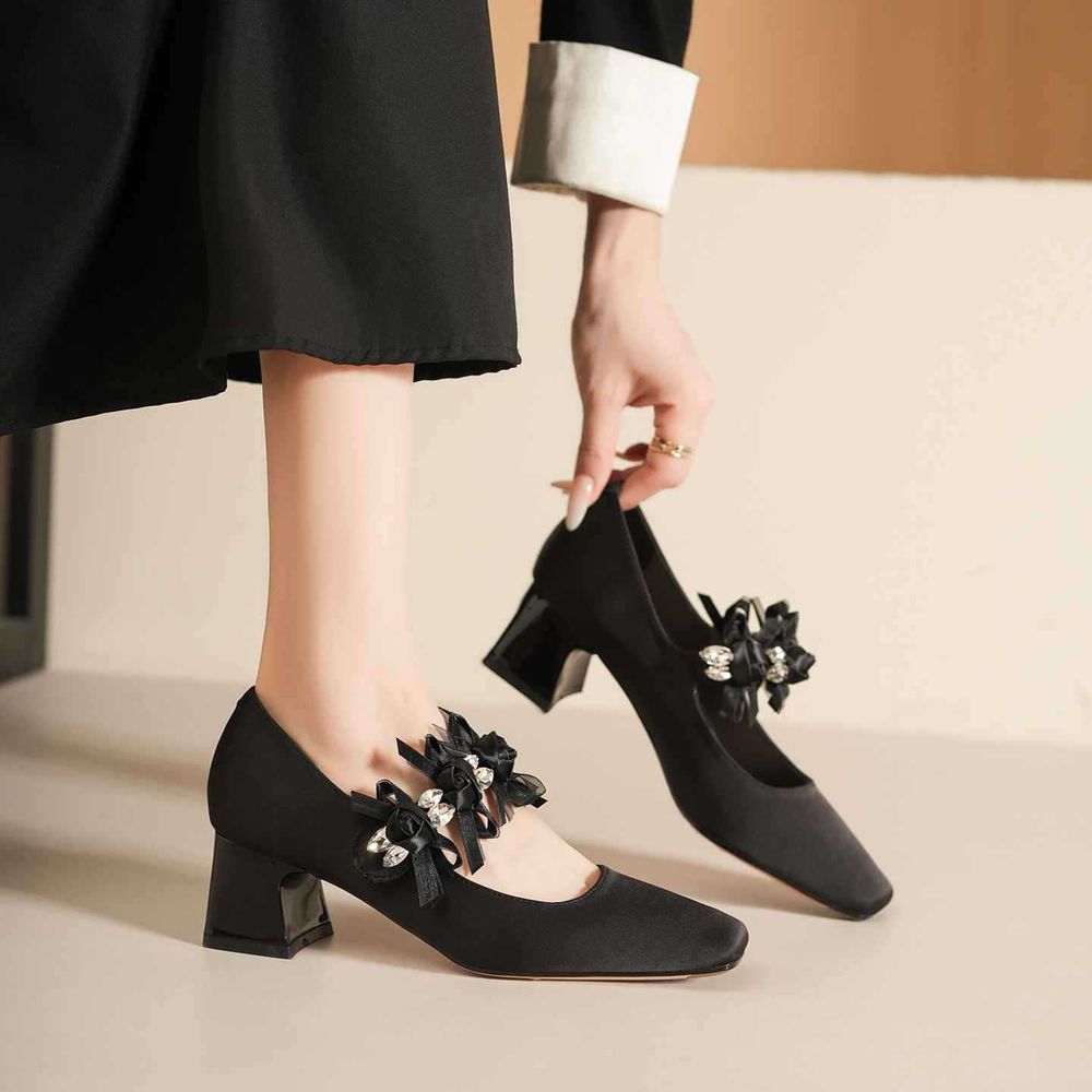 Flower Strap Mary Jane Shoes