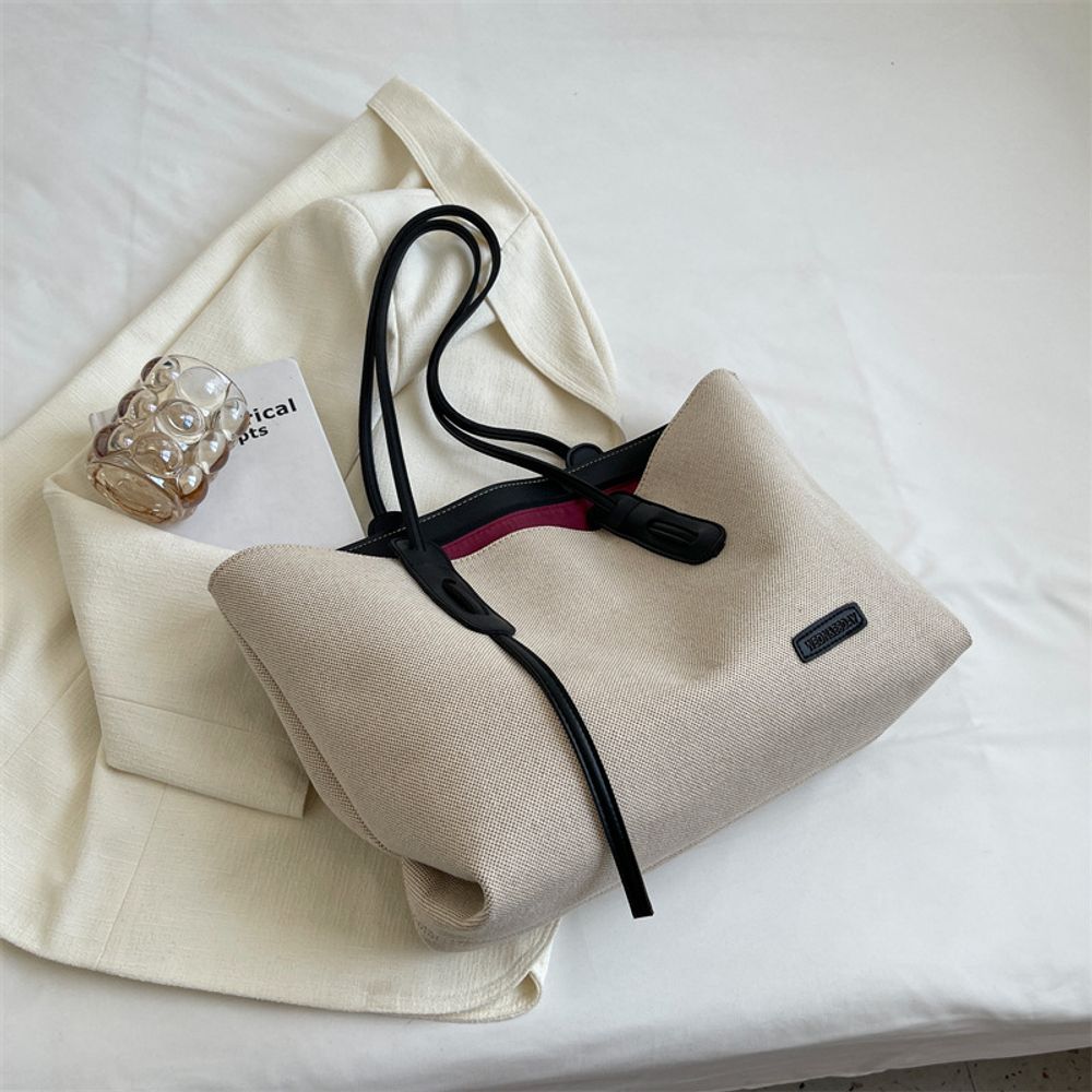 Large Capacity Tote Bag