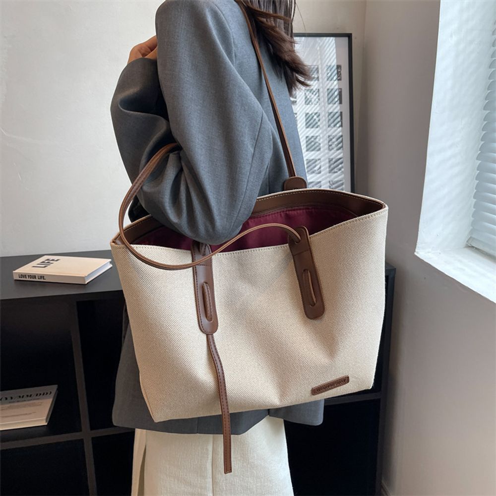 Large Capacity Tote Bag