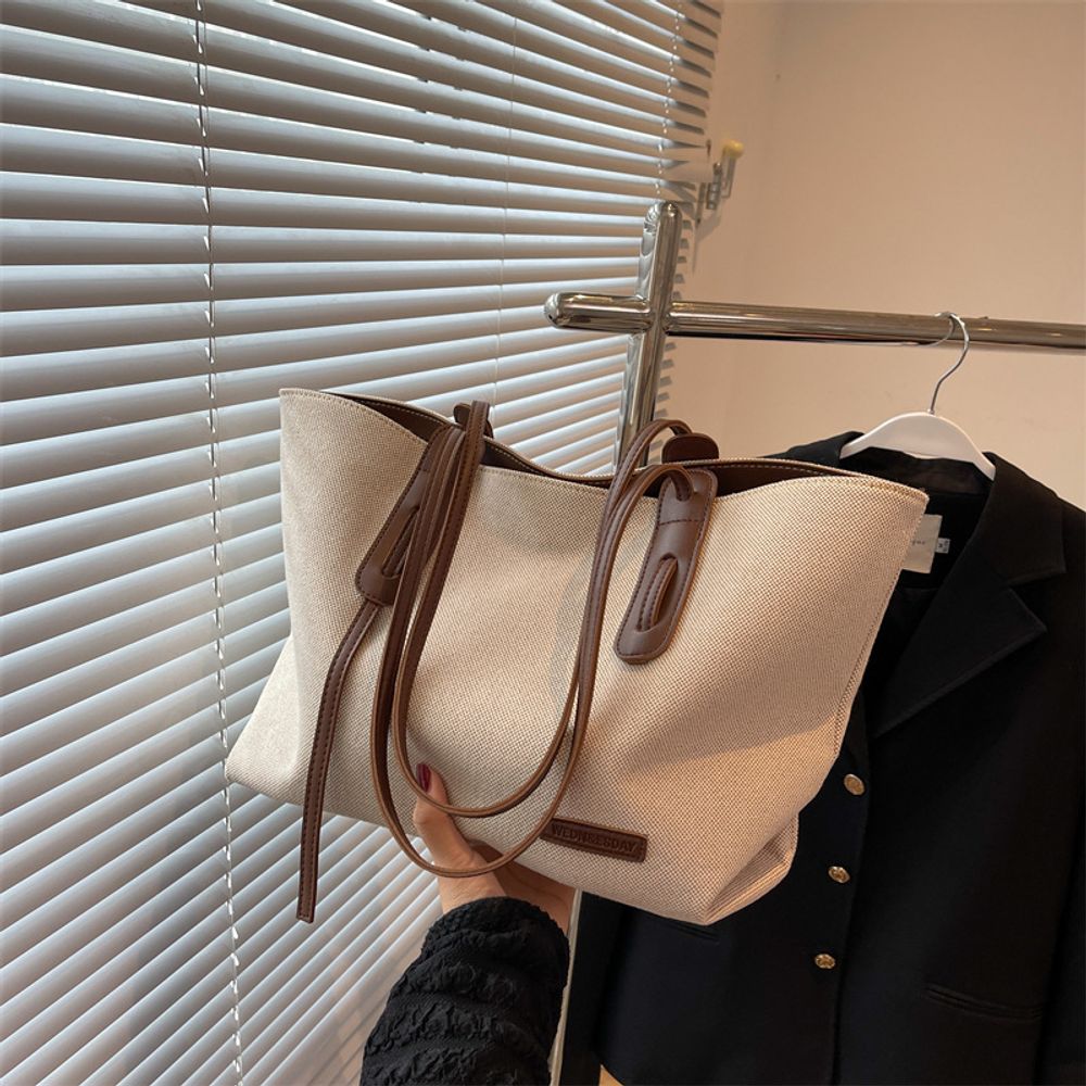 Large Capacity Tote Bag