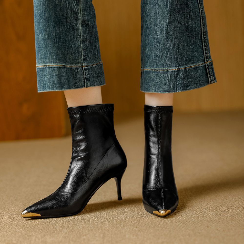 Metal Head Pointed Ankle Boots