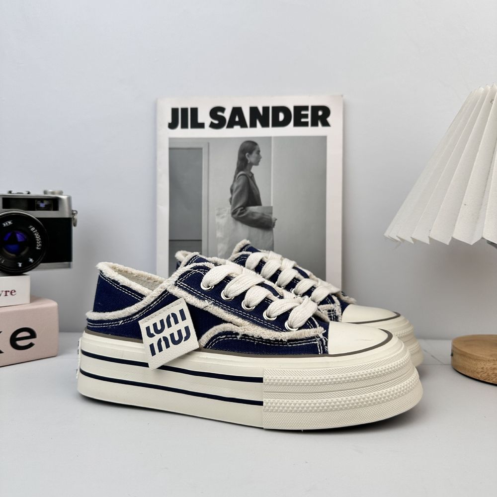 Thick-Soled Canvas Shoes