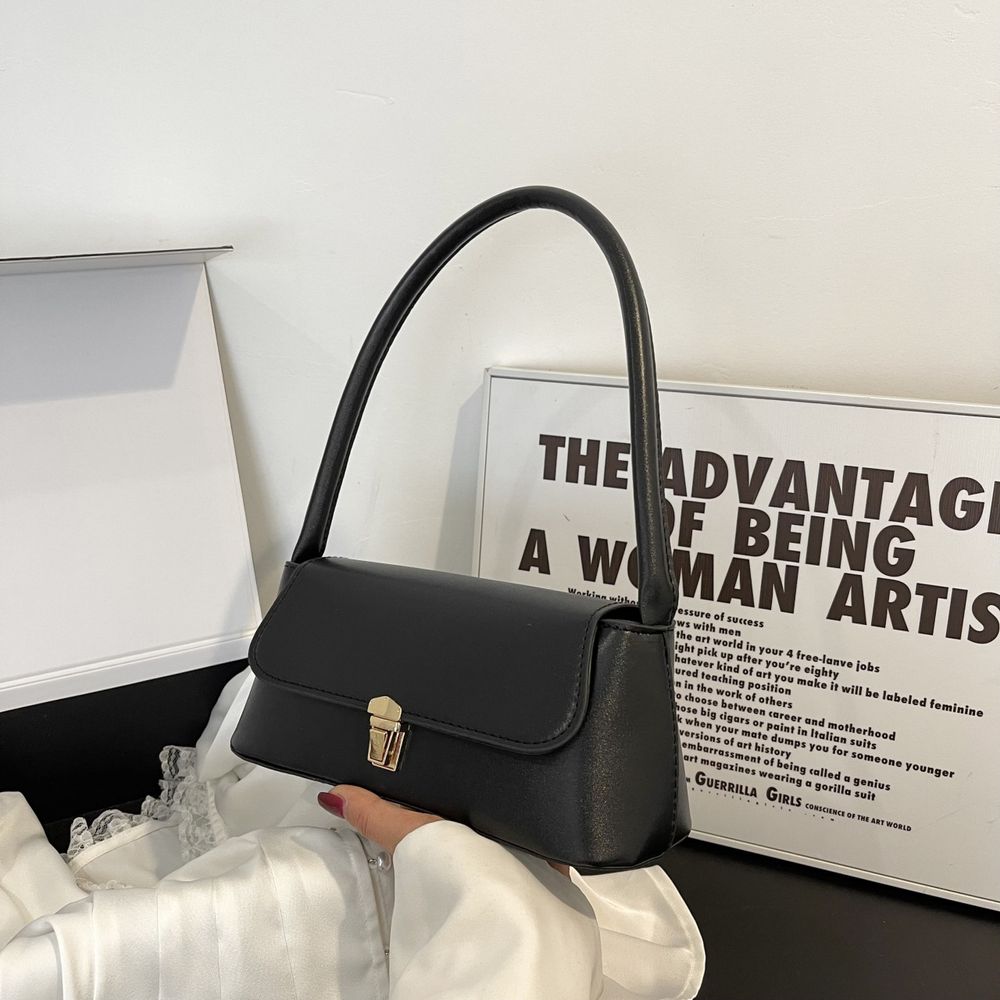 Populer Underarm Bag