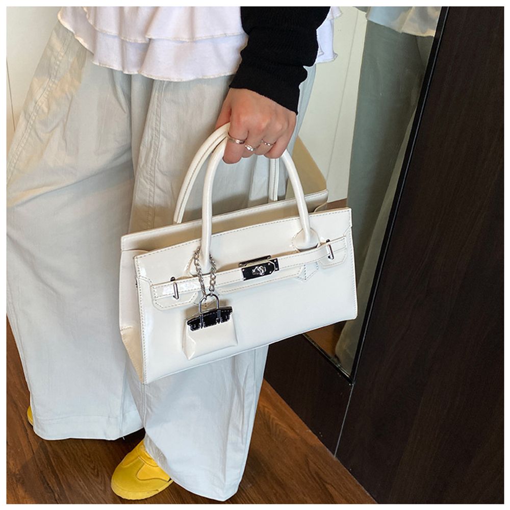 Versatile shoulder bag