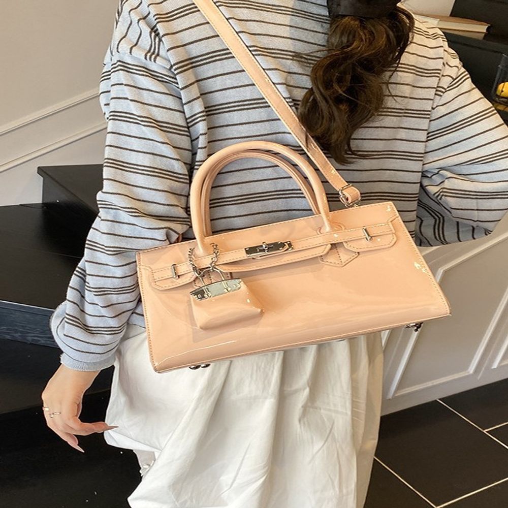 Versatile shoulder bag